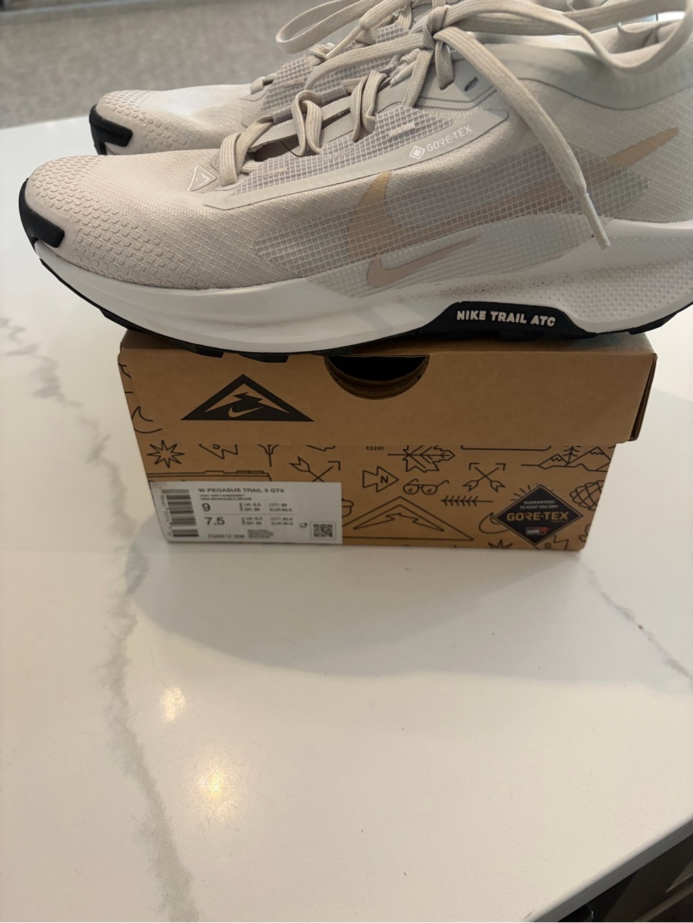 Nike Women's Gortex Trail Running Shoes - Beige with Pale Gold Swoosh